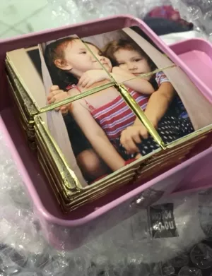 Mini puzzles made of chocolate bars
