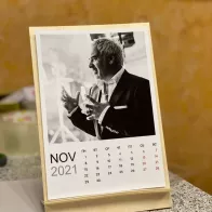 Desktop calendar with photos as a gift to the boss on compan