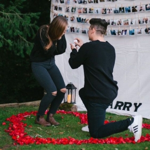 How to make an unusual proposal to a girl