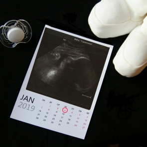 How to tell your husband about your pregnancy in a nice way